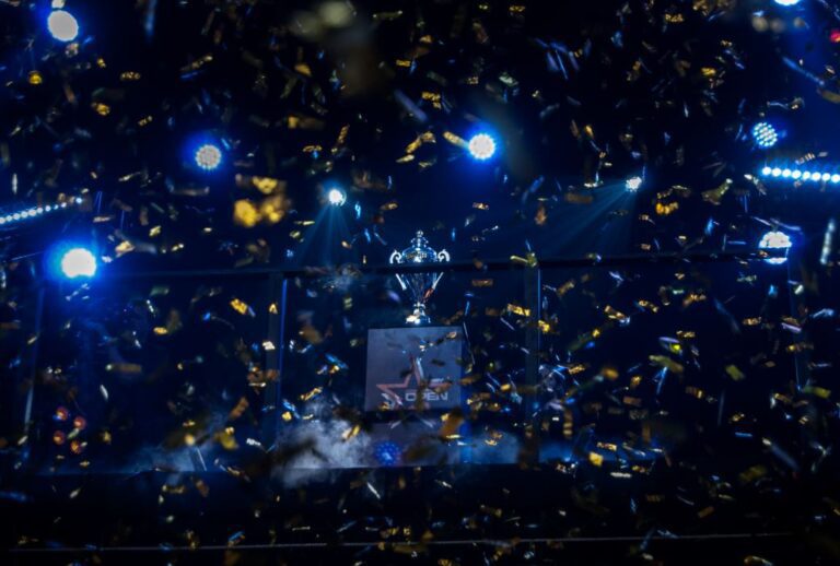 Gaming Trophy at Dreamhack Open 2015 - By Alexandra Baciu